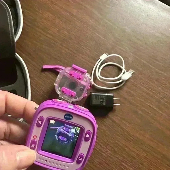 Vtech Kidizoom Digital Camera/ Action Camera. Carry Case. Protective Case. Pink - Picture 3 of 8